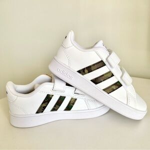 adidas Grand Court White & Camouflage Velcro Straps Toddler Sneakers New Size 9
